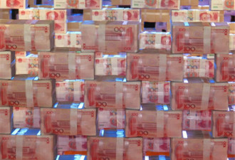 贵州开发商堆1亿现金：为农民工发工资