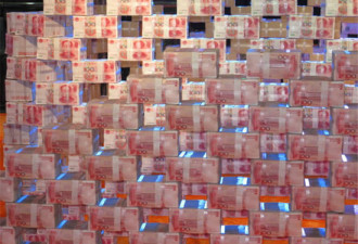 贵州开发商堆1亿现金：为农民工发工资