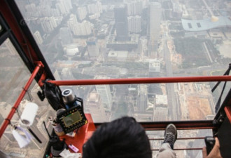 实拍:天际线上的攀爬 建设深圳第一高楼