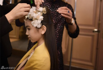 惊艳!中国9岁童模绣球亮相巴黎时装周