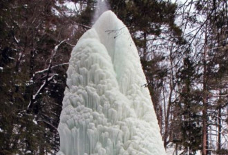 美东大风雪：惊见冰火山和5楼高雪山