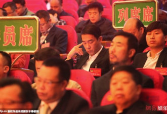 陈小春参加惠州两会 沉默令记者失望