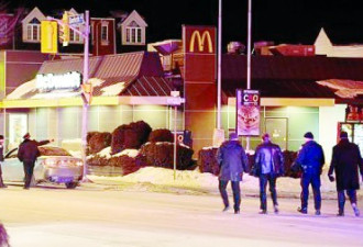 2汉快餐店遭击毙 警未向开枪保安提控