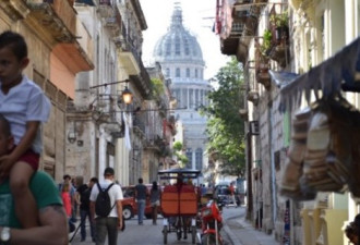 赶在美国人之前 加国旅游者蜂拥去古巴