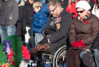 失去双腿退伍军人每年要证明自己残疾