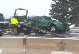 道路结冰酿致命车祸 400和401高速关闭