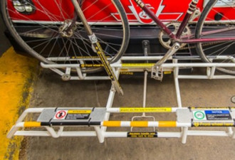部分多伦多公共汽车 限挂载一辆自行车
