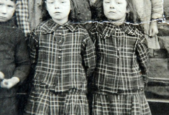 全球最老双胞胎去世 形影不离超100年