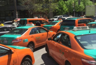 抵制Uber 多伦多500辆出租车集结抗议