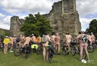 英国裸体骑行 一骑行者勃起被警方干预