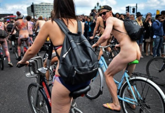 实拍：世界各地举行裸骑 提倡环保交通