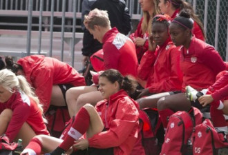 女足世杯加国揭幕 会否受FIFA丑闻影响