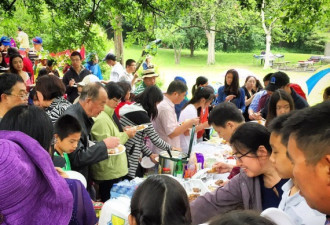 同乡总会举办欢乐家庭野餐会风雨大联欢