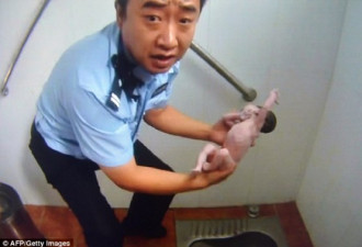 无名女婴被遗弃下水道 北京警察徒手救出
