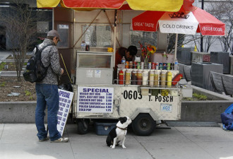 关于多伦多的街头热狗摊 你知道多少？