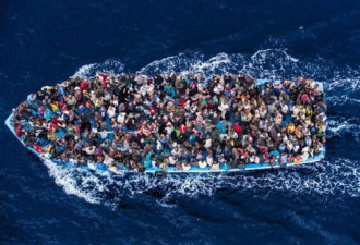 欧盟将出动海军拦截难民船 必要时摧毁