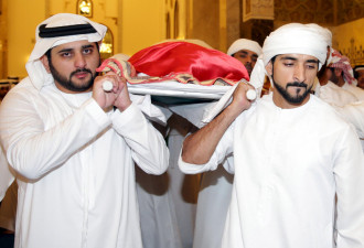 数百人参加迪拜王子葬礼 阿联酋降半旗