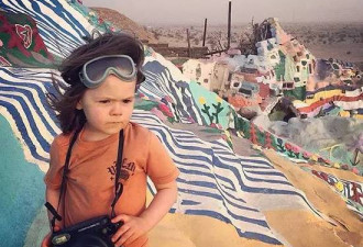 他才5岁但已是国家地理最小的摄影师