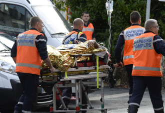 法国发生重大交通事故 至少有42人死亡