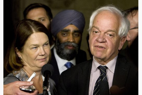 Immigration Minister John McCallum has been facing demands to put a price tag on fulfilling Canada’s ambitious plan to welcome 25,000 Syrian refugees by year end.