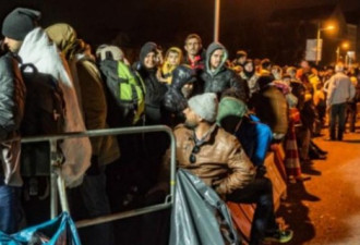 德国大变脸 称将大批遣返不合格难民