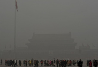 中国崩溃论卷土重来 章家敦年关又突袭