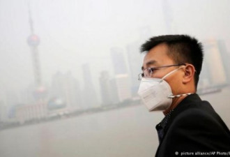 上海也沦陷了 发布严重雾霾黄色预警