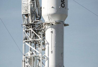 伟大一刻！SpaceX完成太空火箭软着陆