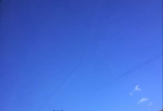 反差太大！北京雾霾之中独现"延庆蓝"