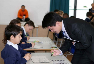 英国教育：4成老师曾遭学生暴力攻击