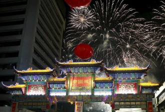 外媒镜头：全球各地欢庆中国猴年春节