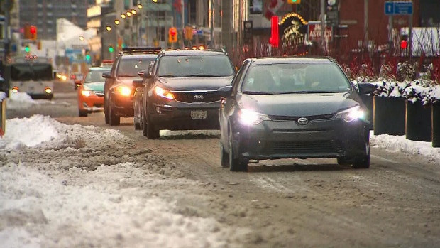 Snow storm hits Eastern Canada