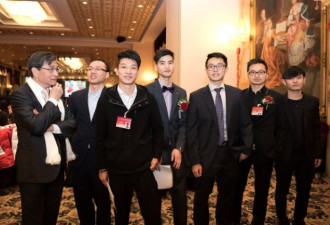 泉州同乡会“金猴闹新春”晚会巨龙腾飞