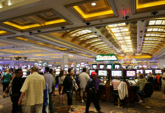 有预谋：赌场为什么那么多花花绿绿灯？