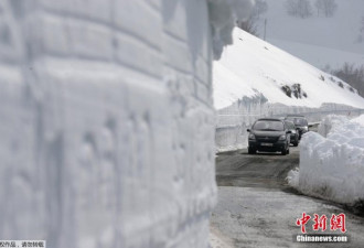 西班牙迎来超强降雪：公路成雪中迷宫