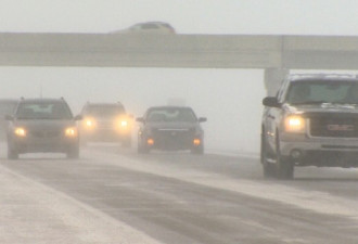 GTA发极寒警报 暴风雪致500起交通事故