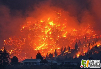 阿省山火烧出加拿大“临危不惧”的社会力