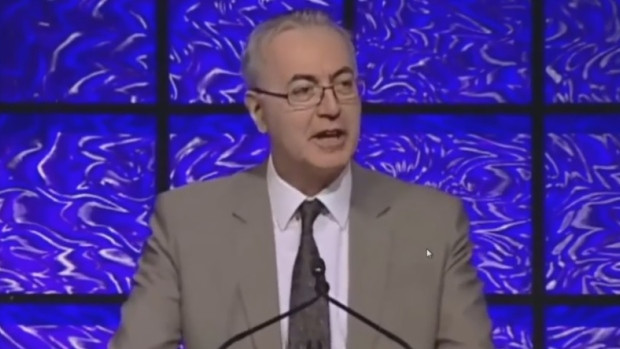 Canada Revenue Agency chief Andrew Treusch vowed to crack down on offshore tax schemes in a November 2013 speech, at the same time as his staff were in talks to grant amnesty to some rich KPMG clients who had used such a scheme. 