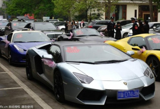 成都富二代婚礼：豪车环绕摆宴200桌