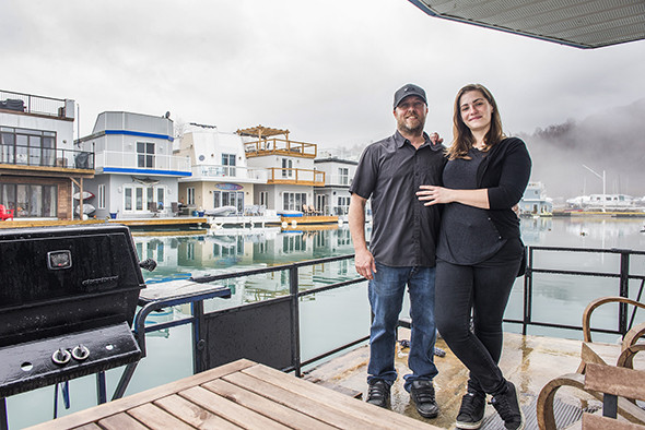 Toronto houseboat