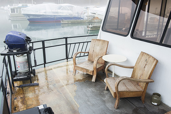 Toronto houseboat