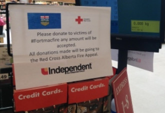 红十字会给灾民发放应急资金 每人600元