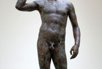 古希腊雕像的丁丁都比较小 为什么呀