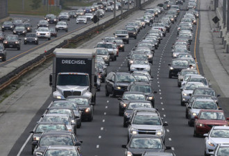 404高速可能会用收费办法解决堵车问题
