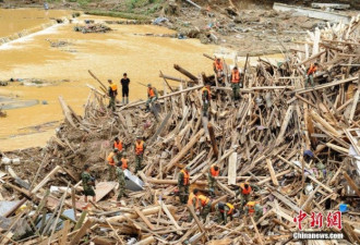 贵州黎平洪水过后一片狼藉 2万人受灾5人失联