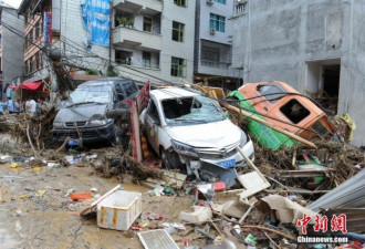 贵州黎平洪水过后一片狼藉 2万人受灾5人失联