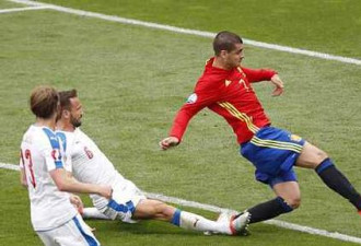 欧洲杯皮克87分钟绝杀 西班牙1:0小胜捷克