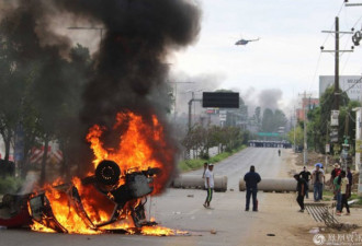 墨西哥教改教师示威 与警察暴力对峙 6死114伤