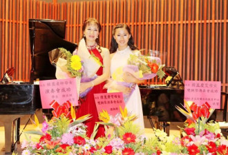 祝贺韩丽庆雯双钢琴演奏音乐会圆满成功！