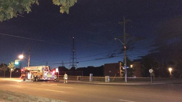 A hydro pole fire has closed the northbound lanes of Leslie Street at Ravel Road and cut power in the city's north end.